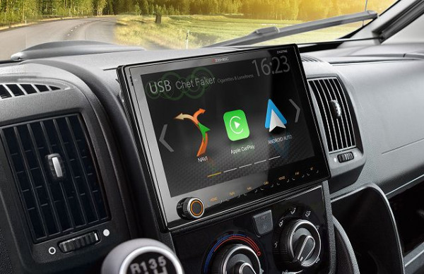 Zenec 3766 multimedia package + double reversing camera 2.0 with Waeco pre-wiring
