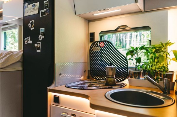 Magnetic refrigerator front